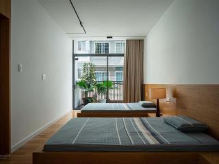 Khuôn đất 68m2 căn goc cực đẹp tai huỳnh văn bánh hẻm 8m cách đường chính 20m. giá chỉ 13,2 tỷ