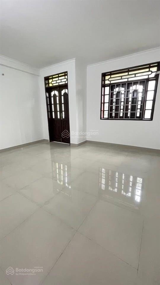 Nhà tân phú  sát mặt tiền trường chinh  nhà 3 tầng ngang 5m bề thế  hxh  64m2 nhỉnh 6 tỷ