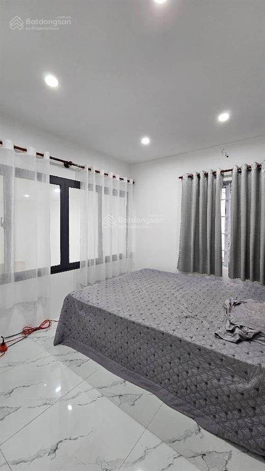 Tân sơn nhì  45m2 x 2 tầng  hẻm xe tải  oto ngủ trong nhà  2 mặt tiền thoáng ~ 5 tỷ