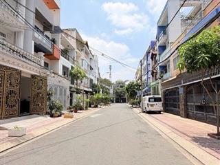 Cơ hội đầu tư. khách sạn 10 phòng  nhỉnh 10 tỷ  khu đồng bộ mặt tiền 10m  vỉa hè 3m  tn 70tr/th