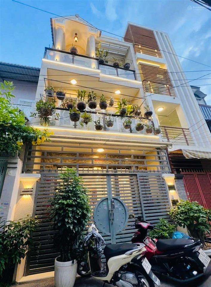 Nhà hiếm 3 tầng. 75m2. ngang lớn 5x15m  75m ~ 6 tỷ