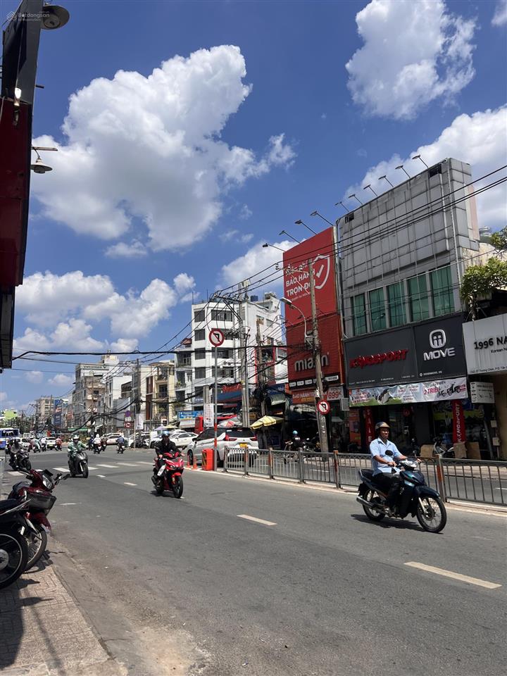 Thực sự hiếm  3 tầng  46m  4,5 tỉ  hẻm 3m thông  ngã tư bảy hiền  p12 tân bình