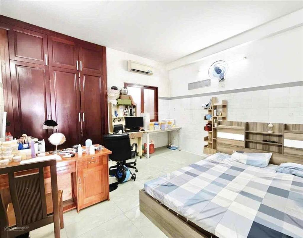 Lý thường kiệt  ô tô ngủ  5 tầng  4 x 14.56m nở hậu  chỉ hơn 9 tỉ.