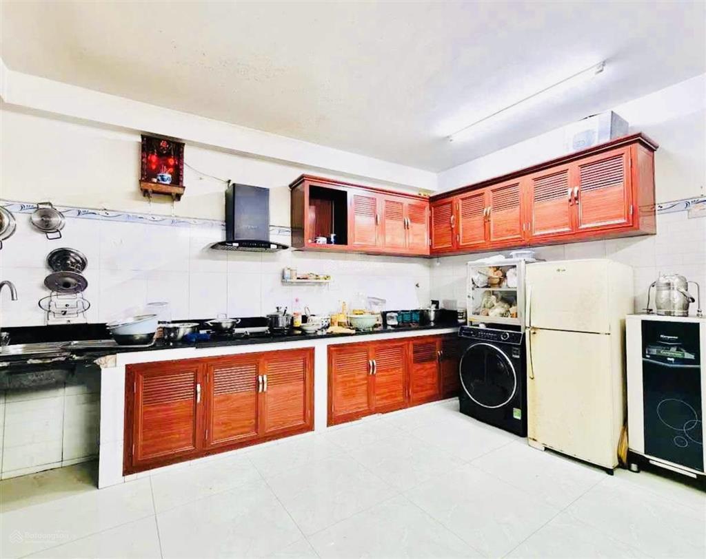 Lý thường kiệt  ô tô ngủ  5 tầng  4 x 14.56m nở hậu  chỉ hơn 9 tỉ.