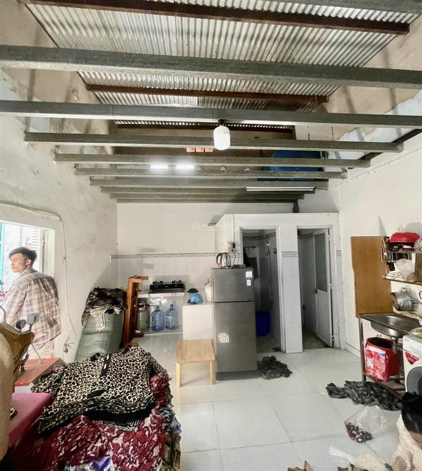 P8 tân bình. hẻm xe tải thông  ngang 4,5x17m  73m2  chỉ 7 tỷ hơn
