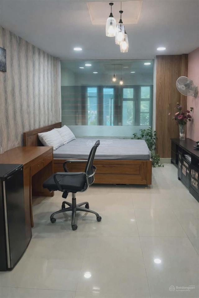 Chủ định cư bán gấp  5 tầng  hẻm 4m thông thoáng  sát chợ bình tây  6.7 tỷ (hỗ trợ bank)