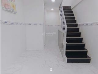 Bán nhà 1 trệt 2 lầu đường lê đại hành đối diện trường học đề thám, quận 11 chỉ 2.38 tỷ