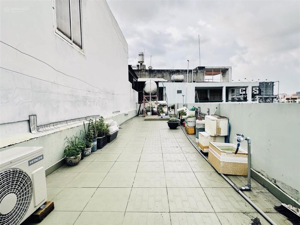 Khu hiếm nhà bán hai bà trưng  xe hơi đỗ cửa  dt vàng 3x21m  5pn  sổ đẹp  còn thương lượng