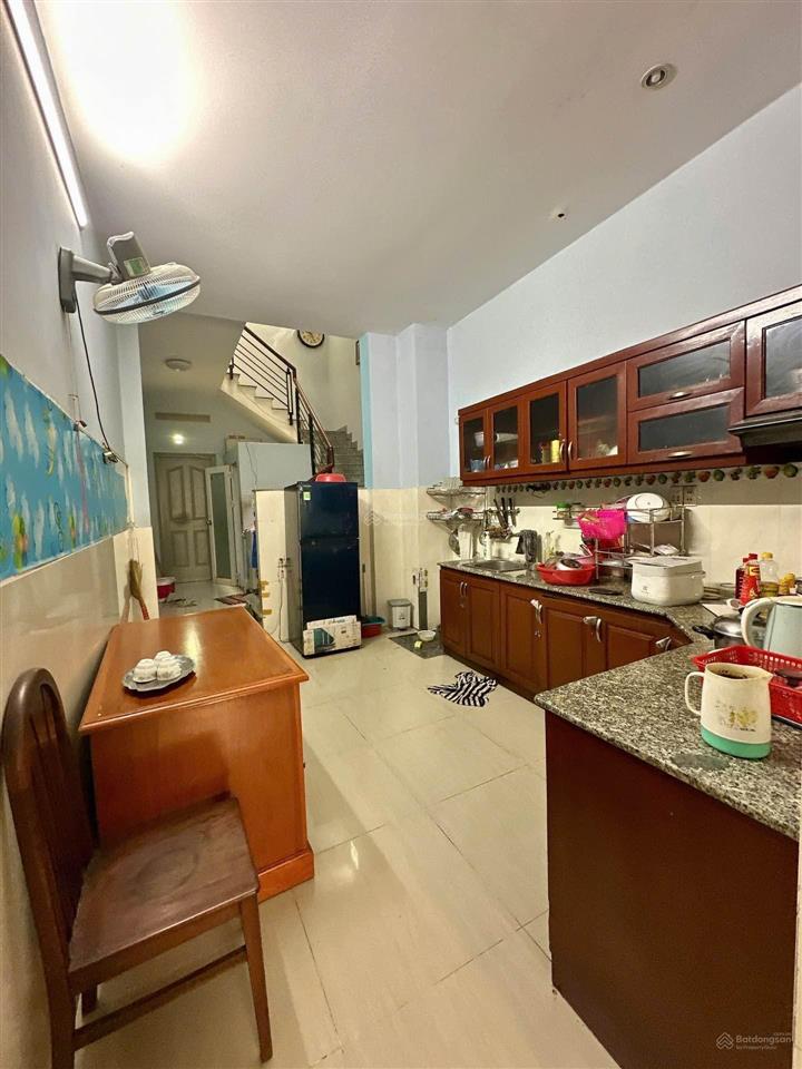 Khu hiếm nhà bán hai bà trưng  xe hơi đỗ cửa  dt vàng 3x21m  5pn  sổ đẹp  còn thương lượng