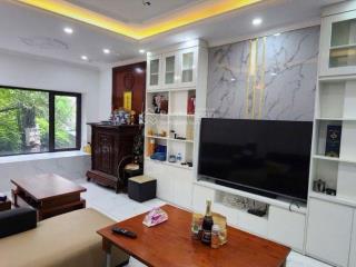 Nhà phố hồng tiến ôtô vào nhà  vị trí cực đỉnh 20m ra mặt phố ôtô tránh  nhỉnh 14 đồng