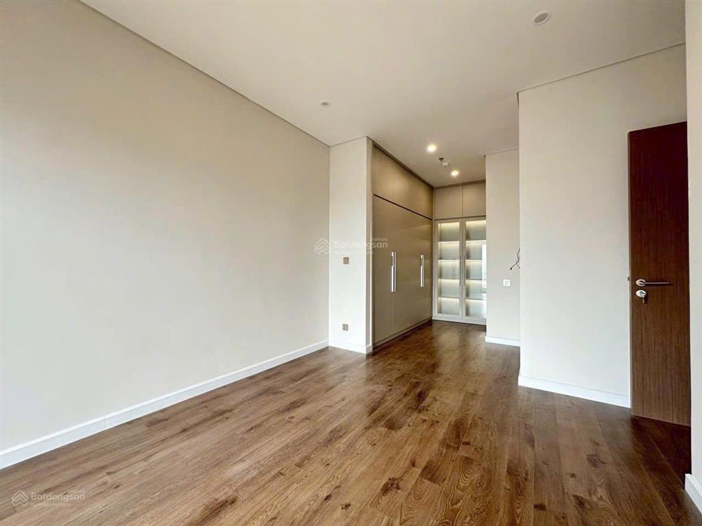 (góc giảm) căn 2pn 80m2, hoàng thành pearl, nt cơ bản, tầng trung giá 8 tỷ