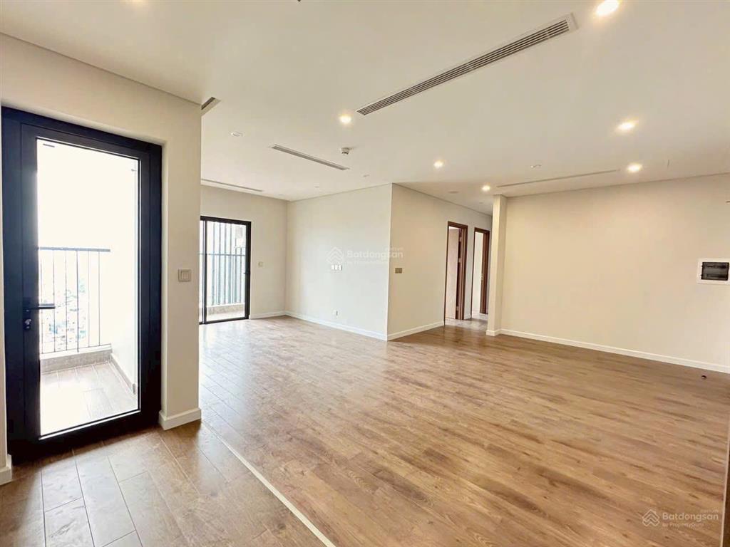 (góc giảm) căn 2pn 80m2, hoàng thành pearl, nt cơ bản, tầng trung giá 8 tỷ