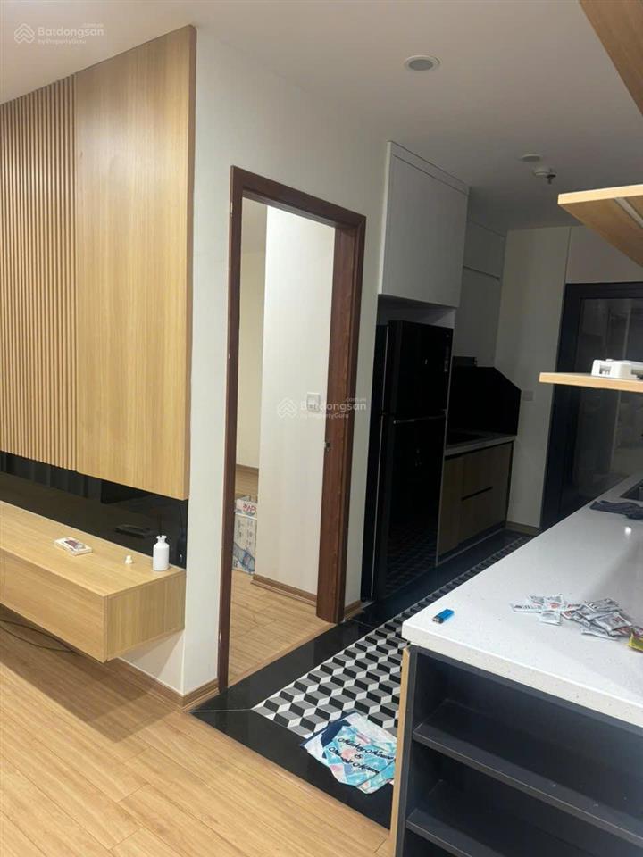 Bán căn 2pn2wc  82m2, housinco nguyễn xiển, nt cơ bản, tầng trung nhỉnh 6 tỷ có tl