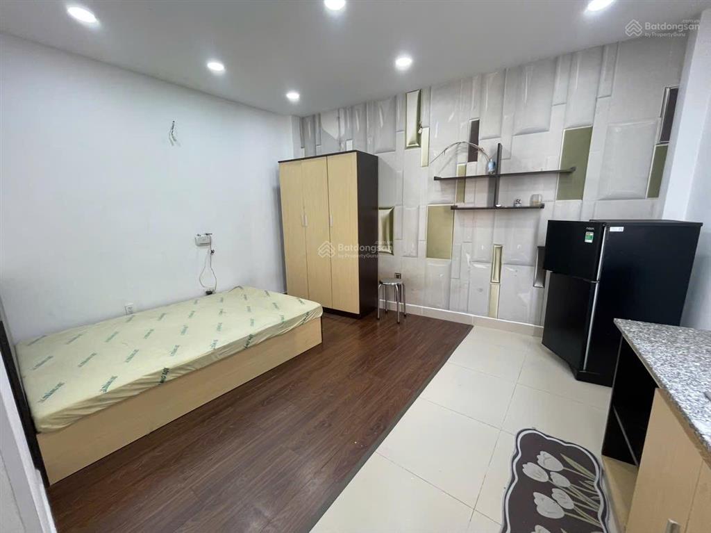 Chdv huỳnh văn bánh, 4,5x15m, trệt 4 lầu. 9chdv khoán 25tr. giá 11,5 tỷ tl