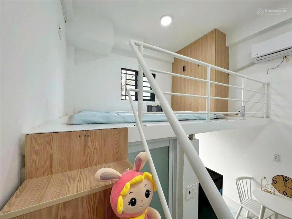 Phòng cho thuê phòng gác mới 100%  view kínhcửa sổ lớn  ngay nguyễn văn quá  giáo xứ đông quang
