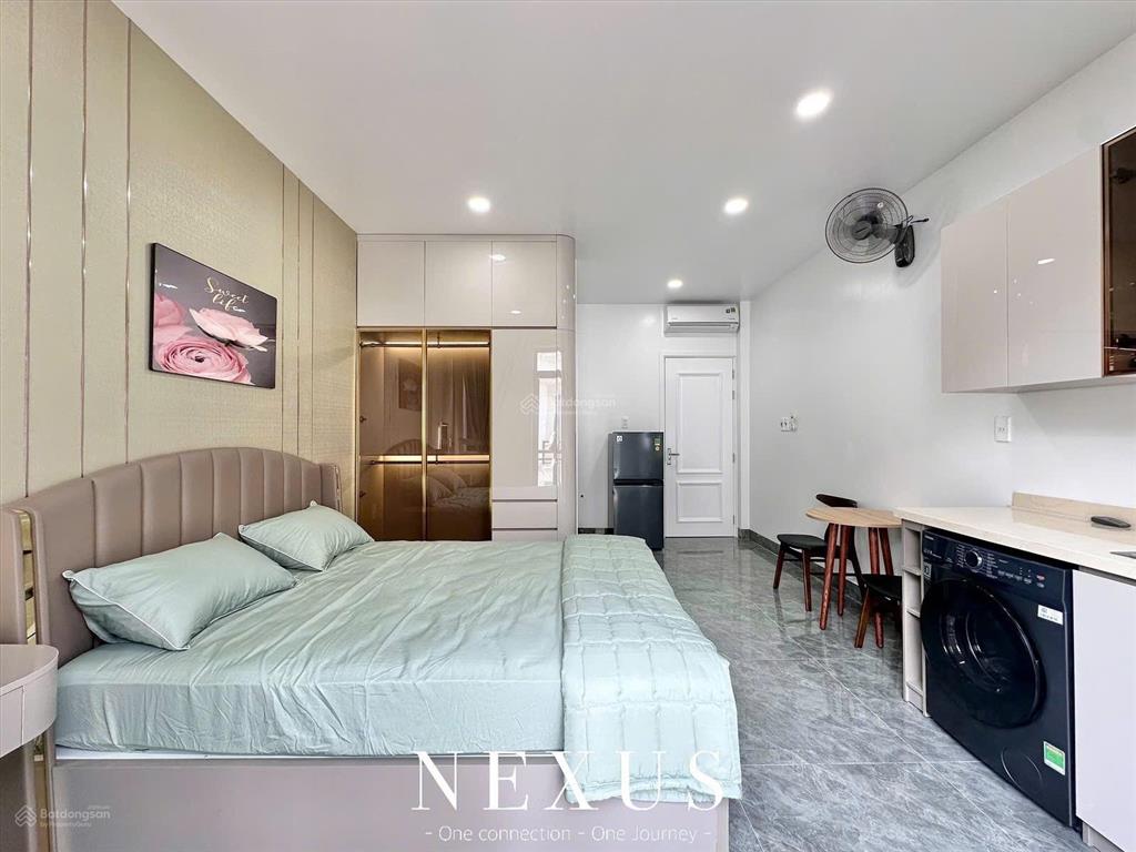Chính chủ cho thuê studio  mới xây  ban công thoáng