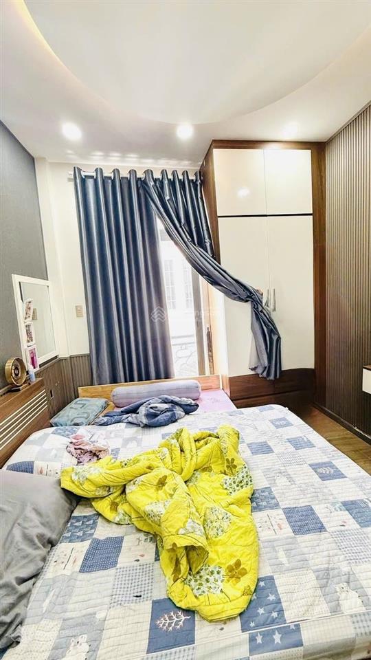 Bán nhà đẹp 5 tầng đường số khánh hội q4