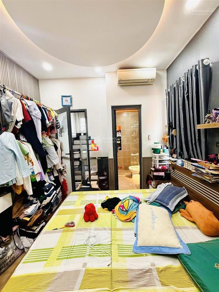 Bán nhà đẹp 5 tầng đường số khánh hội q4