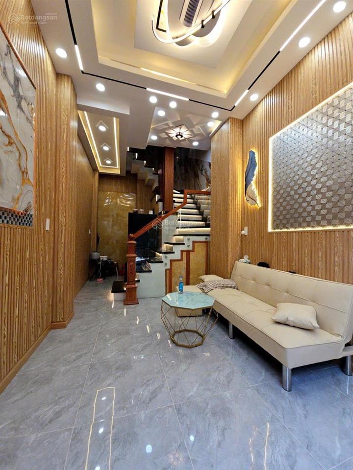 Bán nhà 4 lầu đường số q4 hxh ngay tận nhà 2pn 3wc