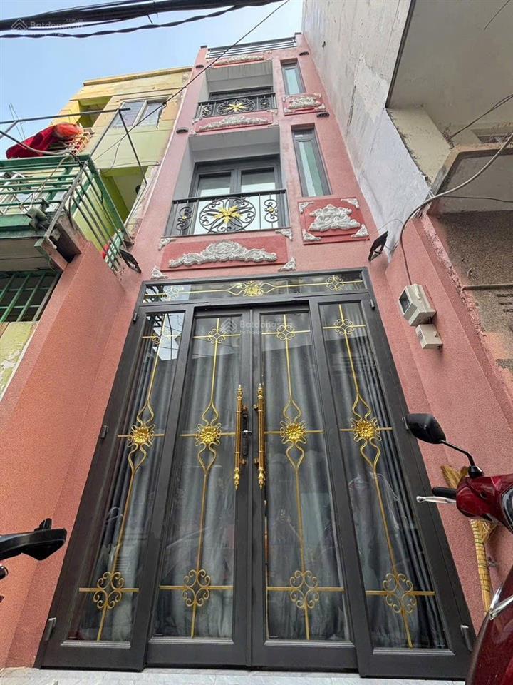 Bán nhà 4 lầu đường số q4 hxh ngay tận nhà 2pn 3wc