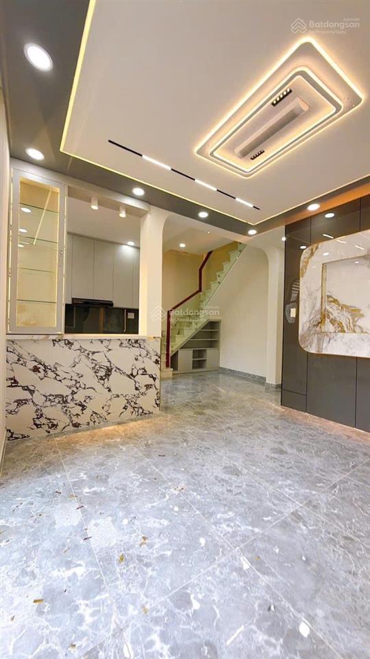 Bán nhà căn góc 2mt đường số 4 lầu q4 3pn 3wc xe tải đậu trước nhà 2 chiếc thoải mái