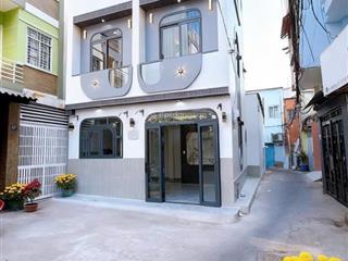 Bán nhà căn góc 2mt đường số 4 lầu q4 3pn 3wc xe tải đậu trước nhà 2 chiếc thoải mái