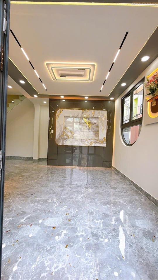 Bán nhà căn góc 2mt đường số 4 lầu q4 3pn 3wc xe tải đậu trước nhà 2 chiếc thoải mái