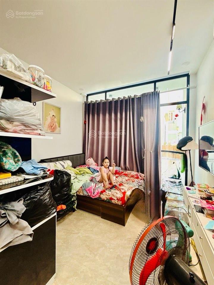 Bán nhà đẹp 5 tầng 2mt căn góc đường số q4  xe hơi tận nơi  vị trí đẹp