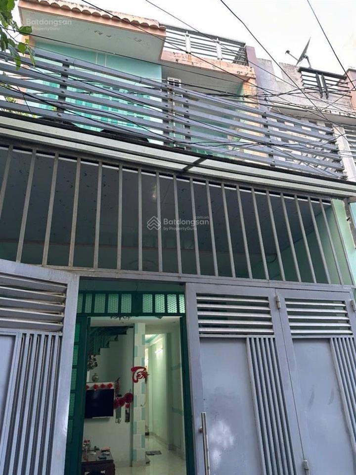 Bán nhà 2 tầng ở ngay  hxh  gần bia heineken  q12