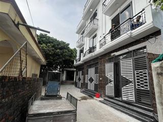 Ra tết cần tiền gấpgiá cực tốt cho căn nhà ô tô đỗ cửa. xây cực đẹpđầu tư tốtchỉ hơn 3 tỷ35m2