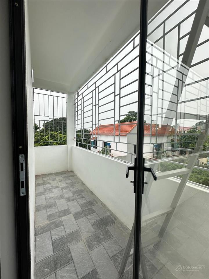 Ra tết cần tiền gấpgiá cực tốt cho căn nhà ô tô đỗ cửa. xây cực đẹpđầu tư tốtchỉ hơn 3 tỷ35m2