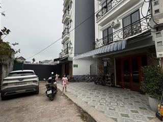 Bên cạnh 4 trường đại học sắp về , nhà 5 tầng đủ công năng sử dụng , chợ oto gần cửa .