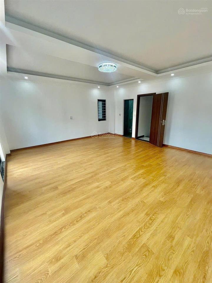 Cho thuê nhà riêng giá tốt tại phụng châu chương mỹ, 6 triệu, 32 m2. bãi gửi oto ngay cạnh