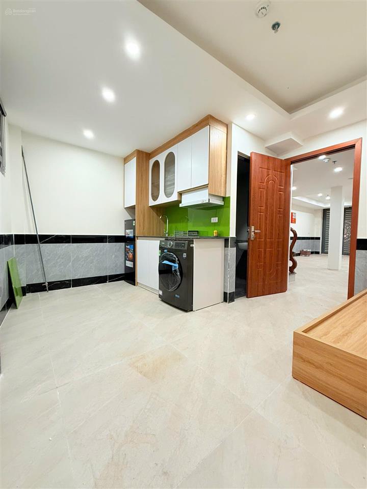 Bán gấp toà căn hộ dịch vụ, con gà đẻ trứng vàng doanh thu 1.8 tỷ/năm. thanh xuân. dt100m, 8tầng.