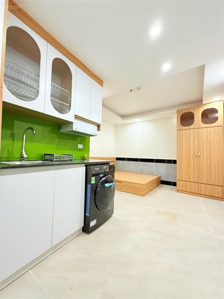 Bán gấp toà căn hộ dịch vụ, con gà đẻ trứng vàng doanh thu 1.8 tỷ/năm. thanh xuân. dt100m, 8tầng.