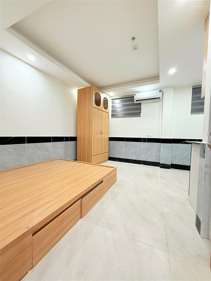 Bán gấp toà căn hộ dịch vụ, con gà đẻ trứng vàng doanh thu 1.8 tỷ/năm. thanh xuân. dt100m, 8tầng.