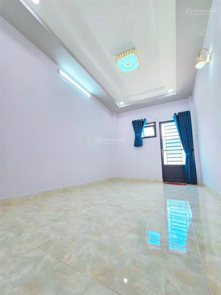 Nhà bán dt đất 67m2, xây 2 tầng, gần mặt tiền bùi minh trực, p5, q8