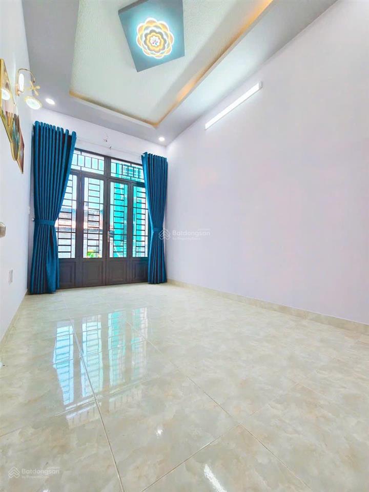 Nhà bán dt đất 67m2, xây 2 tầng, gần mặt tiền bùi minh trực, p5, q8