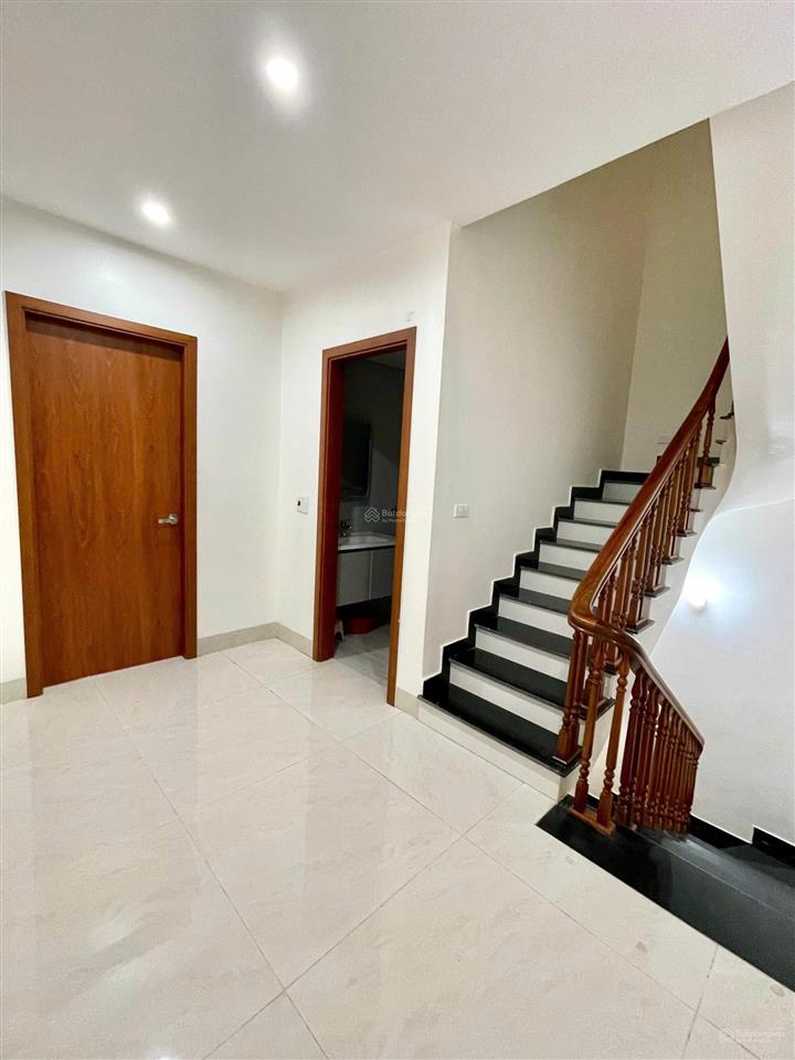 Chủ nhà cắt lỗ căn 75m2 đã hoàn thiện full 5 tầng tại dự án vinhomes oceanpark 3