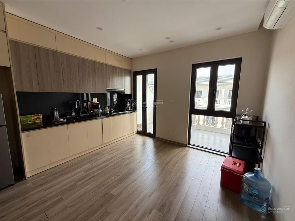 Bán gấp căn liền kề đã hoàn thiện full 5 tầng có thang máy tại dự án vinhomes oceanpark 3