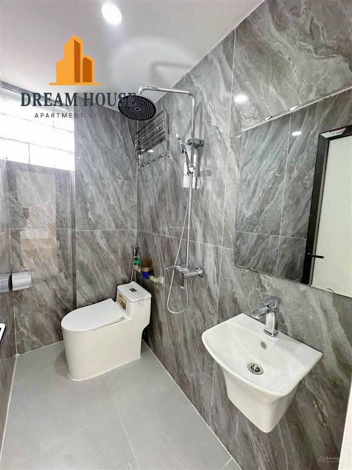 Oto đỗ cửa có cả giường tầng và studio ban công to mà giá chỉ từ 5tr5