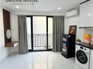 Tòa mới tinh vừa mới khai trương ,ban công to rộng full nội thất