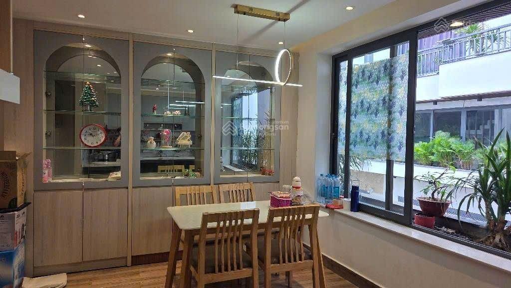 Bán nhà sát bờ sông gò vấp vị trí vàng hiếm nhà 5 tầng kiên cố ô tô ngủ trong nhà giá chỉ 6 tỷ 9