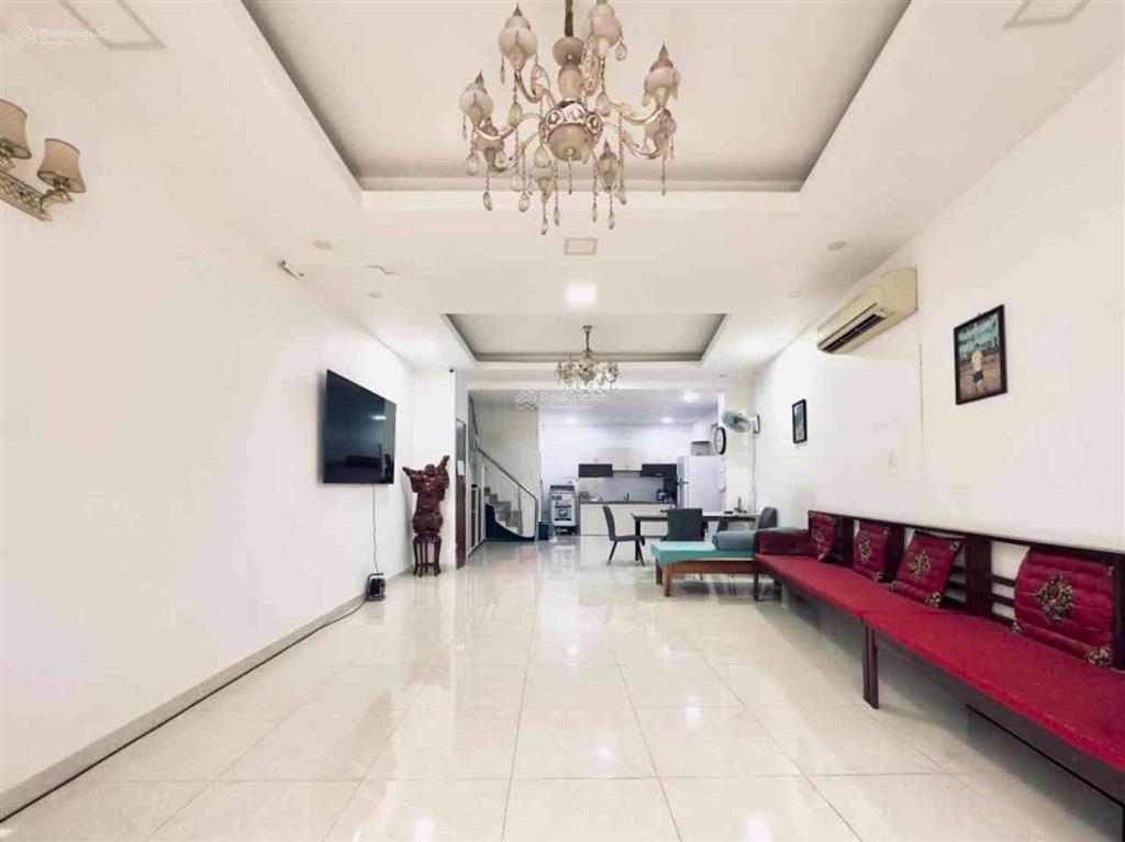 Nhà bùi thị xuân, tân bình, ngay cmt8, kết cấu 2 tầng, 3x18 giá hơn 7 tỷ