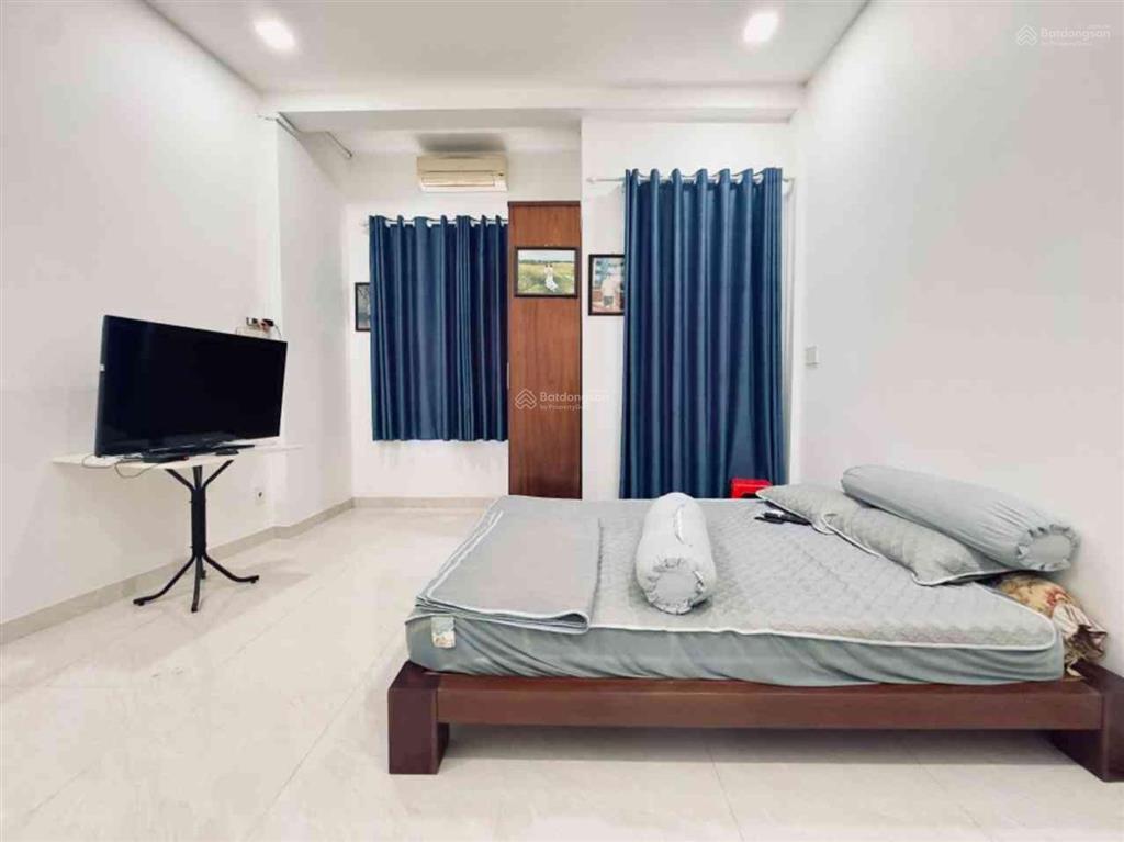 Nhà bùi thị xuân, tân bình, ngay cmt8, kết cấu 2 tầng, 3x18 giá hơn 7 tỷ