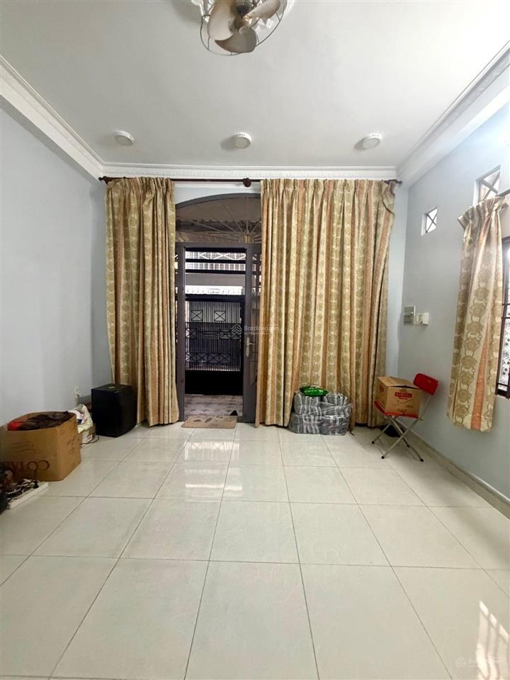 Nhà tân bình, hẻm 3m, kết cấu 3 tầng, diện tích (4.4 x 14), giá hơn 8,9 tỷ gần phạm văn hai