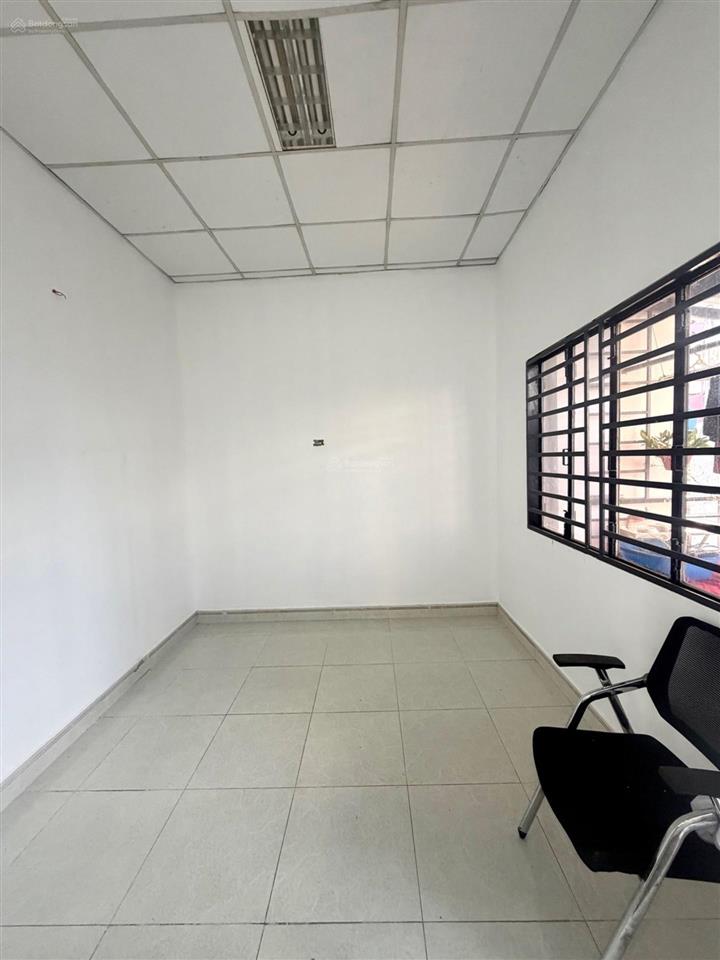 Nhà tân bình, hẻm 3m, kết cấu 3 tầng, diện tích (4.4 x 14), giá hơn 8,9 tỷ gần phạm văn hai