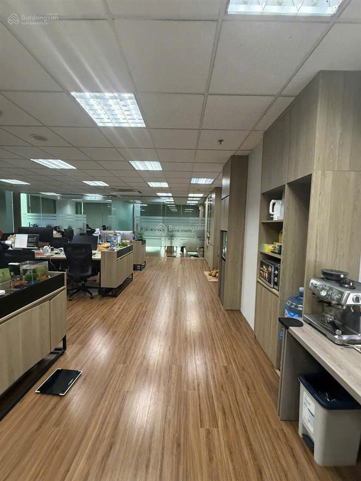 Cho thuê văn phòng tòa ct1 ngoại giao đoàn, bắc từ liêm 120m2, giá 120k/m2