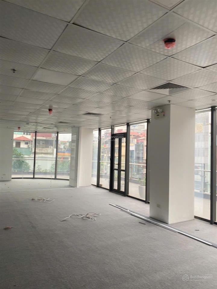 Cho thuê văn phòng ats tower hoàng quốc việt gần phạm văn đồng 100m2, giá 140ng/m2