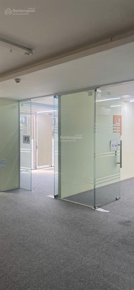 Cho thuê văn phòng tòa nhà lạc hồng khu ngoại giao đoàn 110m2, giá 150nghìn/m2